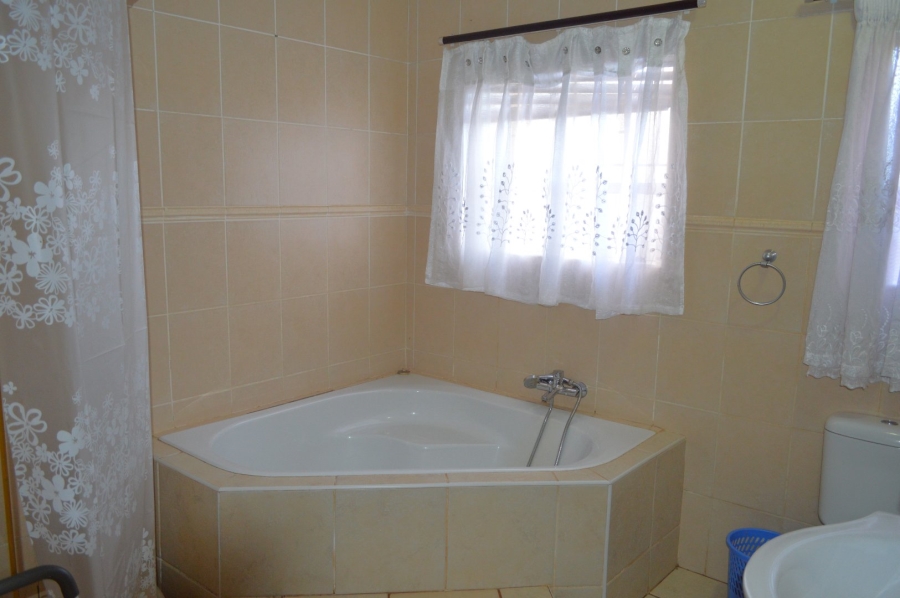 4 Bedroom Property for Sale in Doringkruin North West